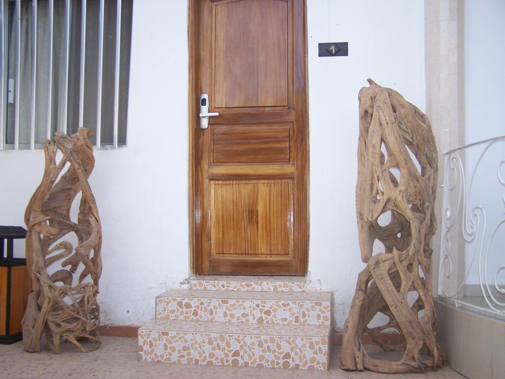 Villa Mermoz Dakar Bagian luar foto